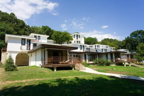 Rusalka Holiday Village Kamen Bryag Dış mekan fotoğraf