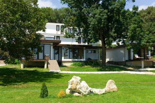 Rusalka Holiday Village Kamen Bryag Dış mekan fotoğraf